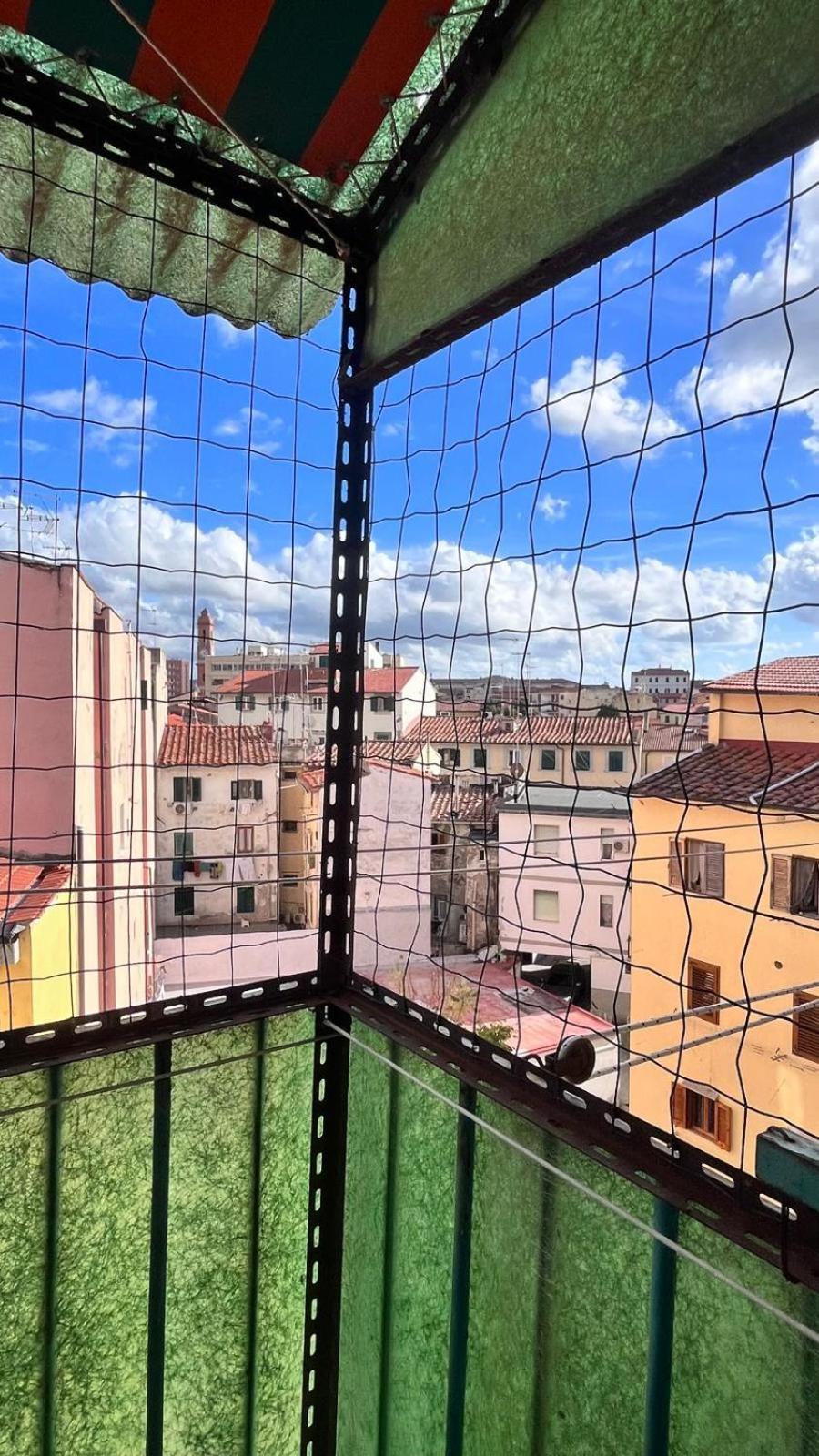 Rooms For Rent Livorno-Center Bagian luar foto