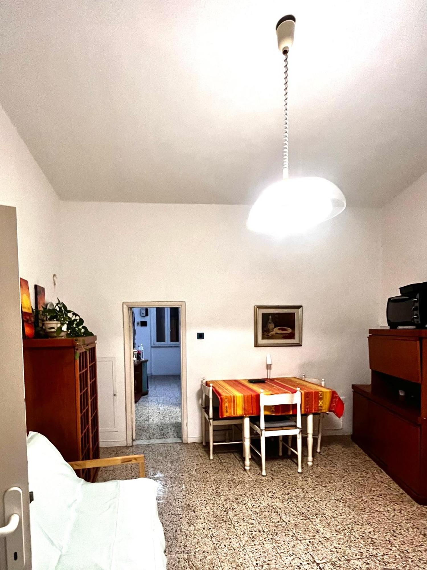 Rooms For Rent Livorno-Center Bagian luar foto